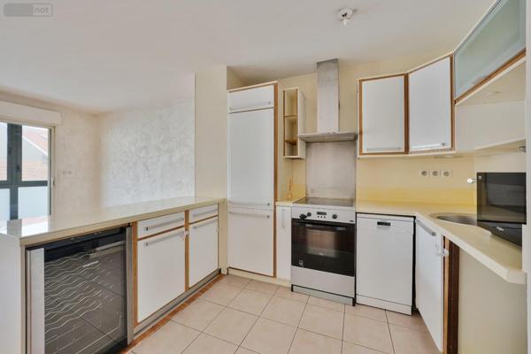 Appartement à vendre à Rosny-sous-Bois en Seine-Saint-Denis (93110), ref : 3 PIECES ROSNY SOUS BOIS   
ROSNY CENTRE