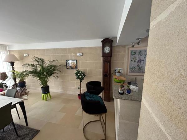 A vendre Maison MERIGNAC 220m2 Hab 7 pièces garage Pkg Piscine jardin sans vis à vis (33)