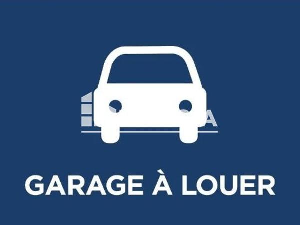 Location Parking 15 m² - 14 RUE DE SEGUES Oloron Sainte Marie 64400