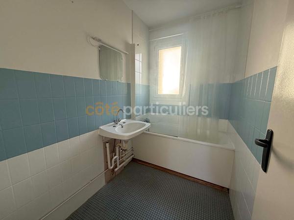 Vente
                Appartement43 m² - 2 Pièces -
                    CAEN (14000)