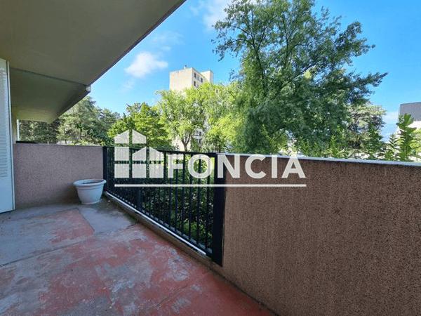 Location Appartement 2 pièces 59.8 m² - 7 RUE PAUL CLAUDEL Grenoble 38100
