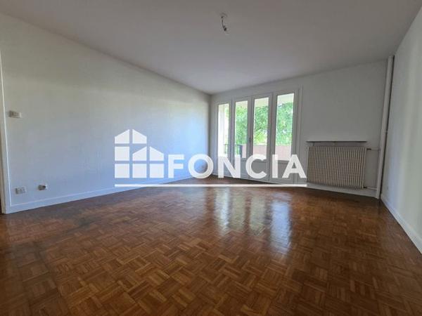 Location Appartement 2 pièces 59.8 m² - 7 RUE PAUL CLAUDEL Grenoble 38100