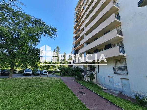 Location Appartement 2 pièces 59.8 m² - 7 RUE PAUL CLAUDEL Grenoble 38100