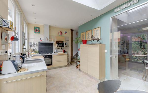 Maison à vendre    5 pièces •  Rillieux-la-Pape