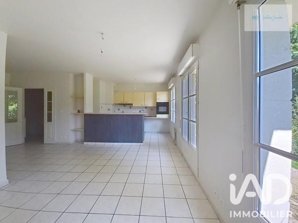 Appartement à vendre 3 pièces 65 m² Saint-Fargeau-Ponthierry