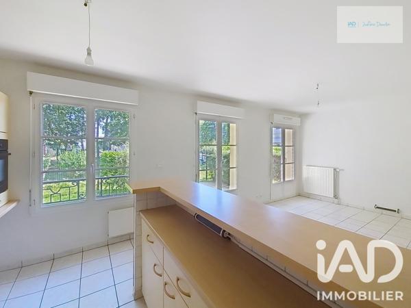 Appartement à vendre 3 pièces 65 m² Saint-Fargeau-Ponthierry
