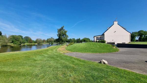 Maison Pipriac 6 pièce(s) 180 m2