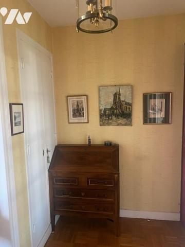 VANNES - PALAIS DES ARTS ET CENTRE VILLE