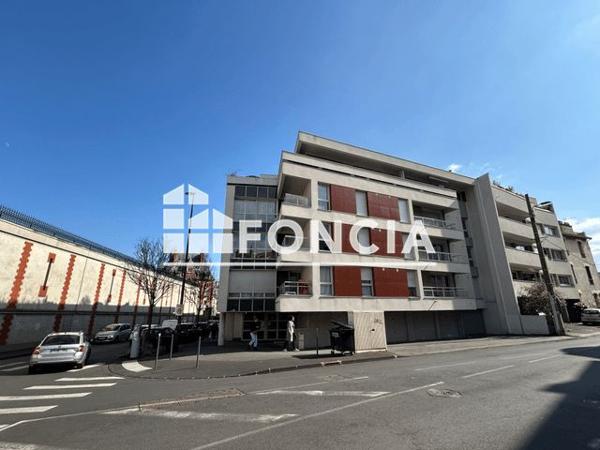 Location Appartement 4 pièces 85.8 m² - 28 AVENUE PASTEUR RESIDENCE LES SOURCES DE BEAUREPAIRE APPART B11 Chamalieres 63400