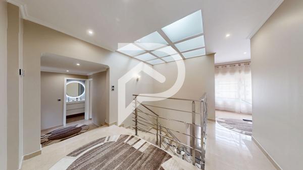 Maison 6 pièces 235 m2