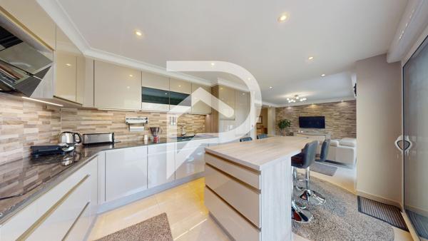 Maison 6 pièces 235 m2