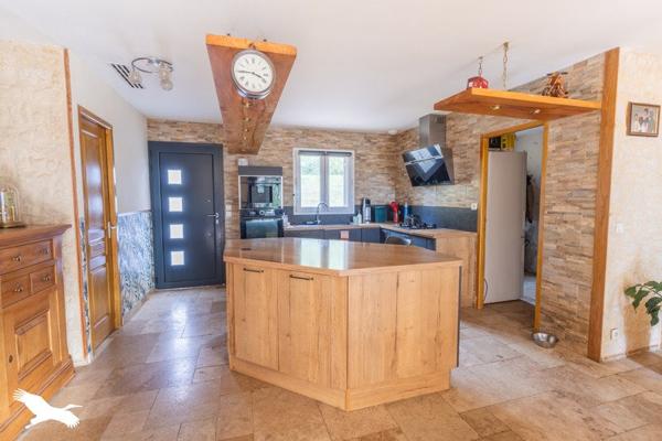 Maison à vendre |  Nojals-et-Clotte |  5 pièces | 120 m²