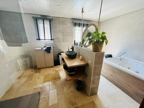 Maison à vendre |  Nojals-et-Clotte |  5 pièces | 120 m²