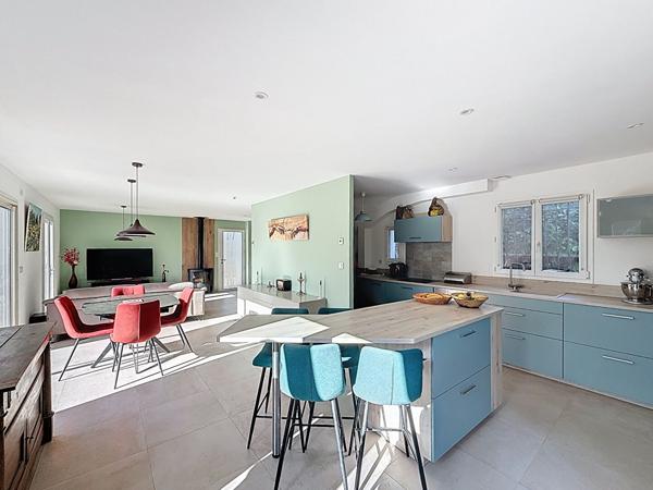 Maison T4 à vendre sur Saint Maximin la Sainte Baume au calme