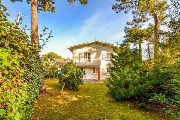 Arcachon (33120) Villa avec 4 chambres sur un terrain de 635 m2