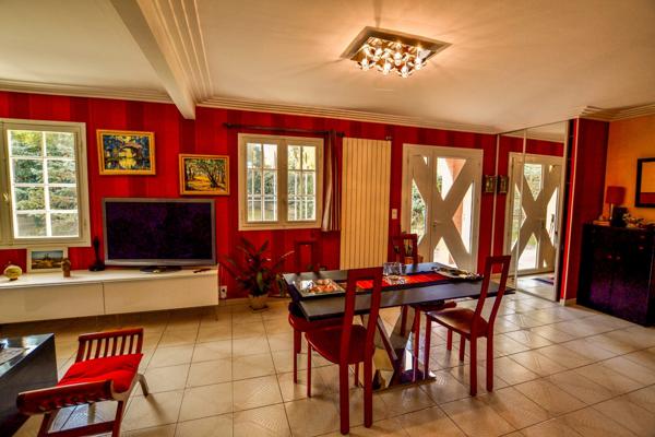 Arcachon (33120) Villa avec 4 chambres sur un terrain de 635 m2