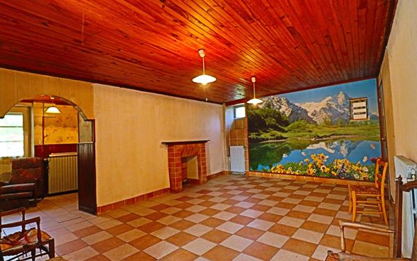 Maison à vendre    7 pièces • 229 m2 Sury-en-Vaux