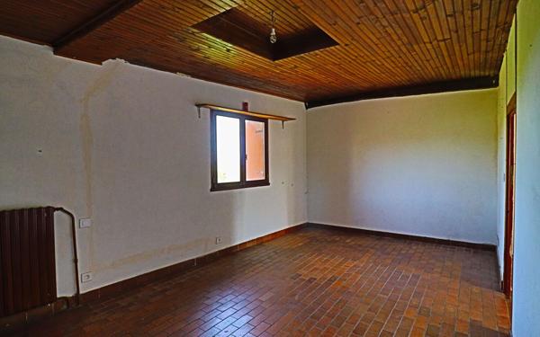 Maison à vendre    7 pièces • 229 m2 Sury-en-Vaux