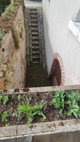 MAISON avec dépendance, grenier aménageable