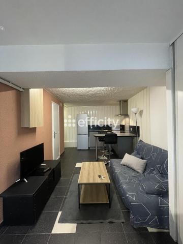 Local Commercial
         3 pièces
        - 58 m² 115 000 € *