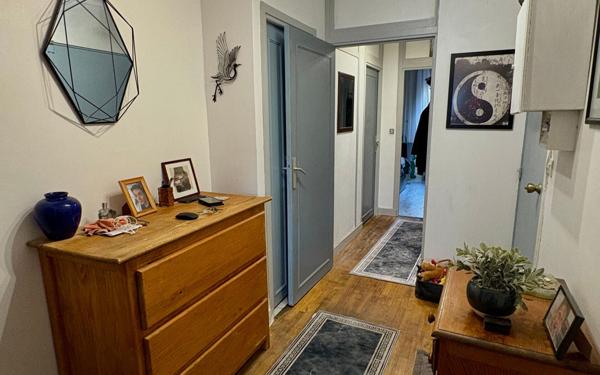 Appartement à vendre    3 pièces • 69,72 m2 Pantin