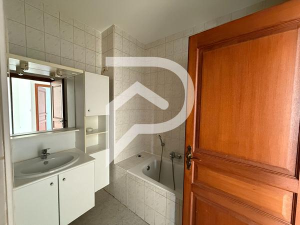Immeuble 920 m2