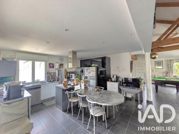 Maison à vendre 6 pièces 202 m² Savonnières