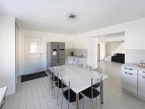 Maison Brain Sur Allonnes 4 pièce(s) 140 m2