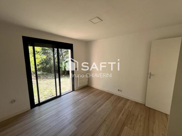 A vendre villa  2 appartements T4 +T3