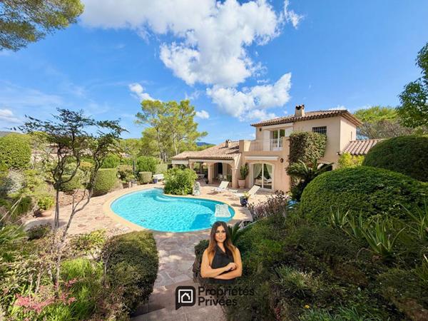 Villa plein Golf Saint Raphael 6 pièces 172 m2, jardin paysager et piscine