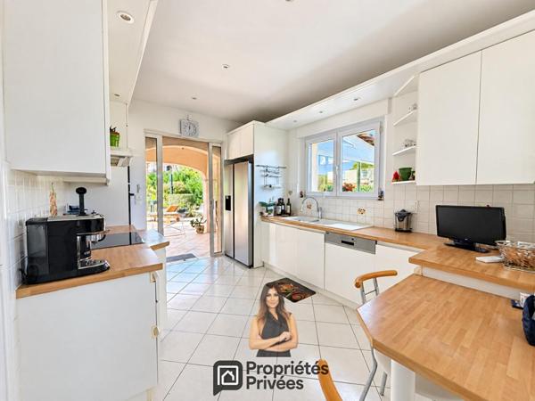 Villa plein Golf Saint Raphael 6 pièces 172 m2, jardin paysager et piscine
