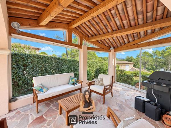 Villa plein Golf Saint Raphael 6 pièces 172 m2, jardin paysager et piscine