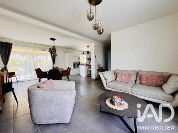 Maison à vendre 6 pièces 132 m² Mézières-sur-Seine