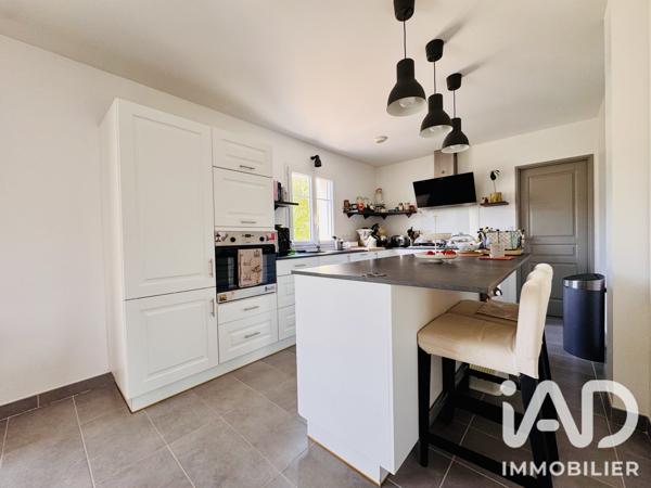 Maison à vendre 6 pièces 132 m² Mézières-sur-Seine