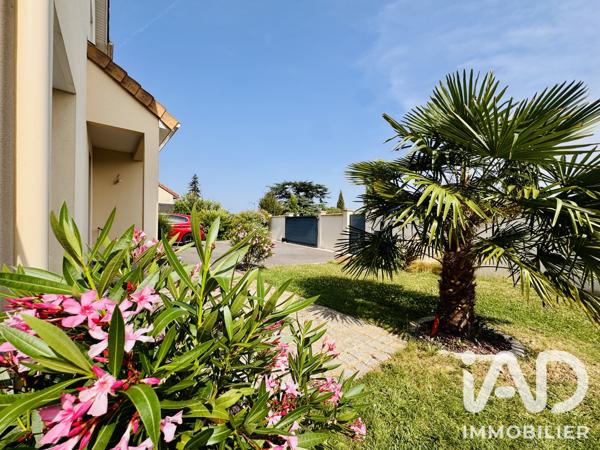 Maison à vendre 6 pièces 132 m² Mézières-sur-Seine