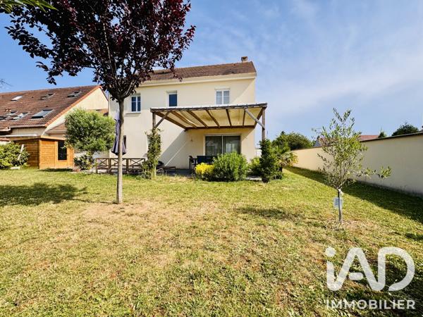 Maison à vendre 6 pièces 132 m² Mézières-sur-Seine