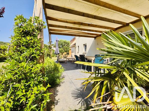 Maison à vendre 6 pièces 132 m² Mézières-sur-Seine
