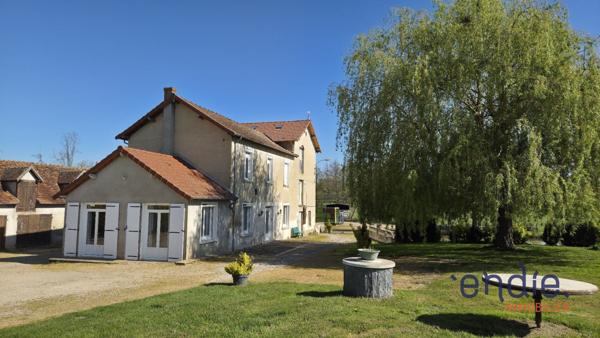 Sud Moulins Propriété Familiale Atypique