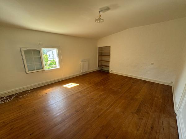 Maison 5 pièces 169 m² à louer - St-Palais-sur-Mer