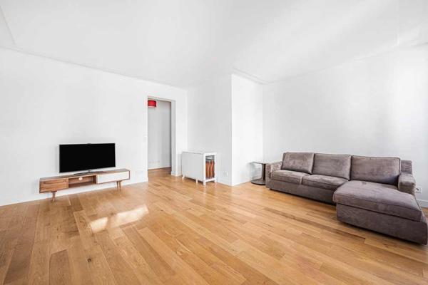 Paris (75010) Paris 10ème, Louis Blanc, appartement 63m2 en parfait état