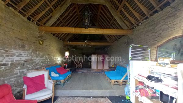 Maison à vendre 5 chambres, dépendances et grand terrain