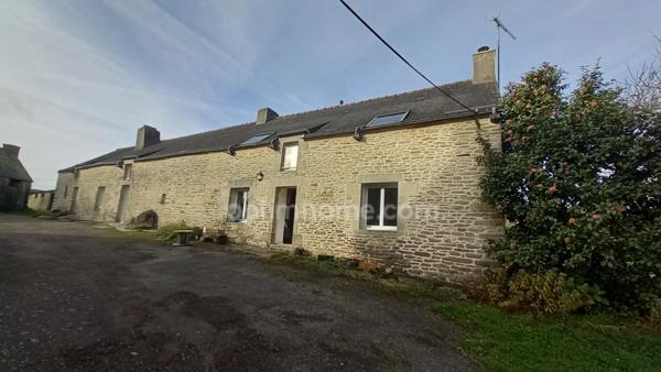 Maison à vendre 5 chambres, dépendances et grand terrain