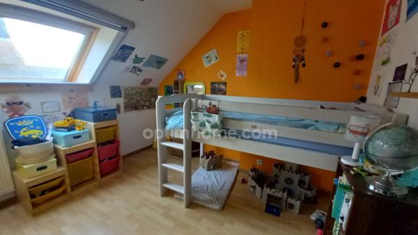 Maison à vendre 5 chambres, dépendances et grand terrain