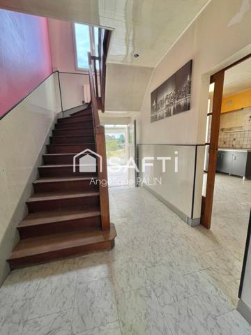 Maison lumineuse et fonctionnelle