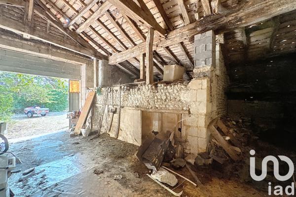 Maison à vendre 5 pièces 147 m² Brie-sous-Chalais