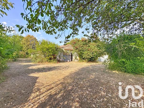 Maison à vendre 5 pièces 147 m² Brie-sous-Chalais