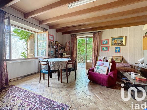 Maison à vendre 5 pièces 147 m² Brie-sous-Chalais