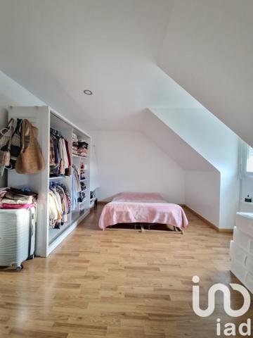 Maison traditionnelle 7 pièces de 185 m² à Gien (45500)