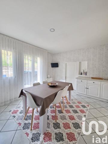 Maison traditionnelle 7 pièces de 185 m² à Gien (45500)