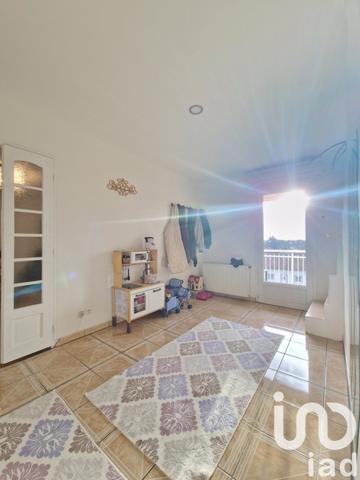 Maison traditionnelle 7 pièces de 185 m² à Gien (45500)